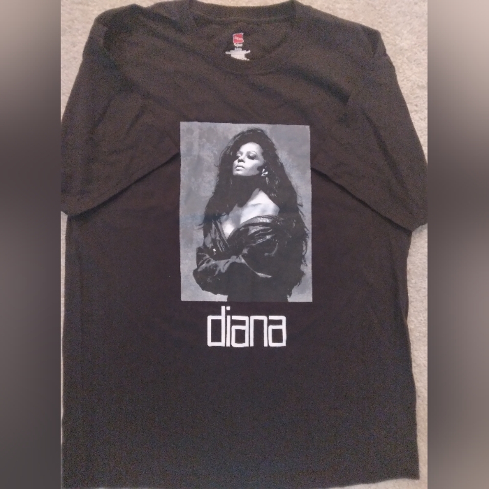 NWOT DIANA ROSS CONCERT TSHIRT